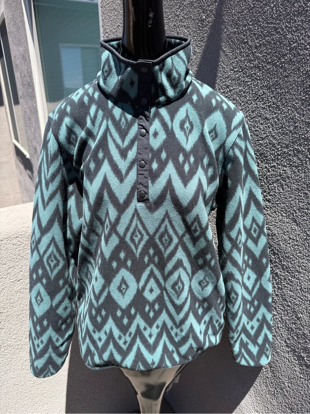 Obermeyer Boulder Fleece Pullover - Teal/Black Geometric Ikat Print Medium